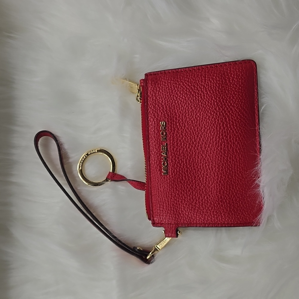 Micheal Kors wristlet